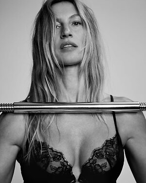 Gisele Bündchen leaked photo #3