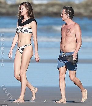 Gisele Bundchen photo