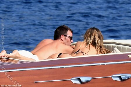 Gisele Bundchen Nude Leaked Photo #58