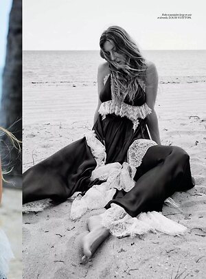 Gisele Bundchen leaked photo #107