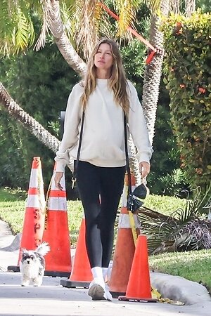 Gisele Bundchen leaked photo #180