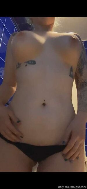 Giulia Henne leaked photo #5