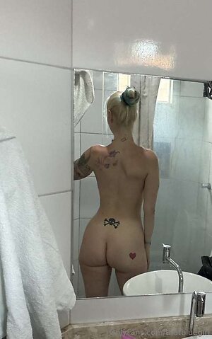 Giulia Henne leaked photo #53