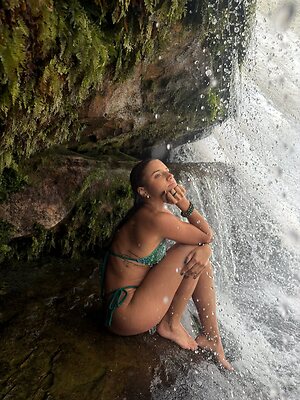 Giulia Nassa leaked photo #85