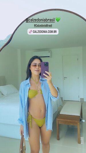 Giullia Buscacio leaked photo #19