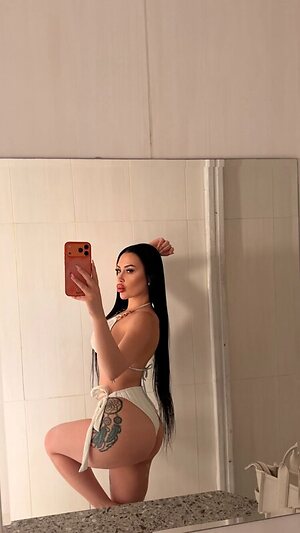 Gizem Bilgen leaked photo #18