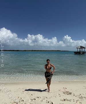 Gizem Emre Nude Leaked Photo #9