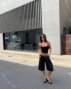 Gizem Emre Nude Leaked Photo #18