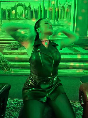Gizzi Erskine leaked photo #55