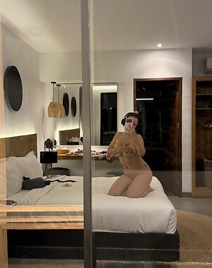 glazedbabynika leaked photo #44