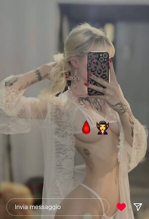 Glo_otova leaked photo #25