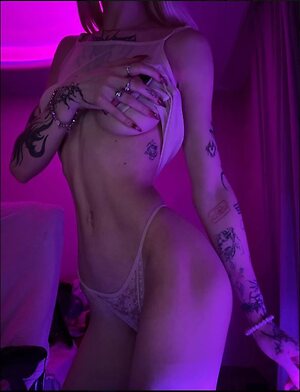 Glo_otova leaked photo #28