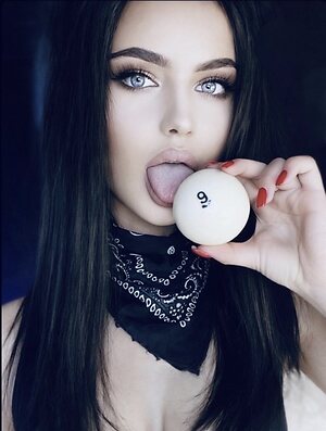 GloriaLove leaked photo #3