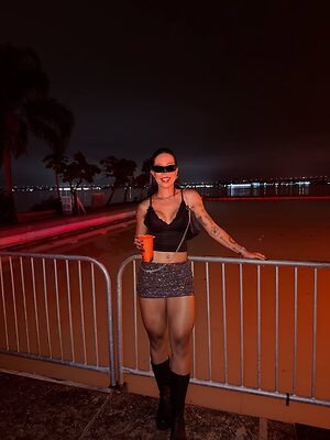 Gostosas de mini short leaked photo #3