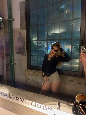 Gostosas de mini short leaked photo #29
