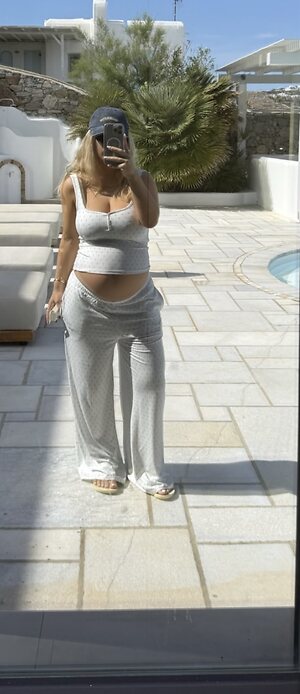 Grace Beverley leaked photo #22