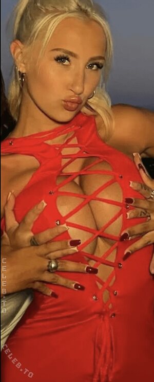 Grace Morris Nude Leaked Photo #15