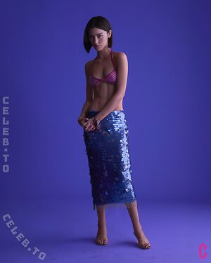 Gracie Abrams photo