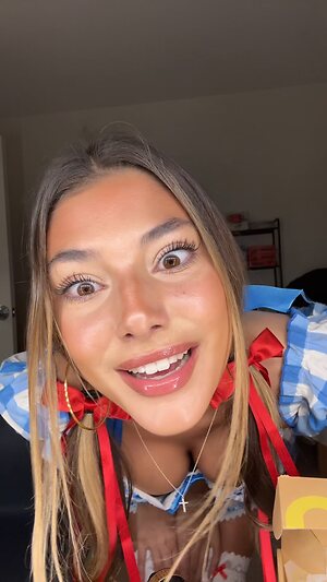Gracie Fontes leaked photo #20