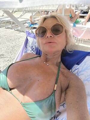 Grannies GILFs leaked photo #6