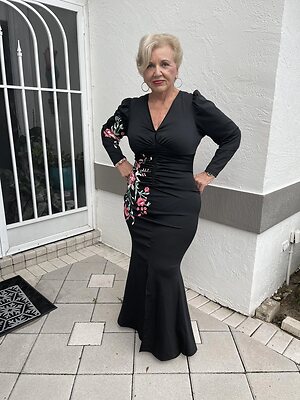 Grannies GILFs leaked photo #26