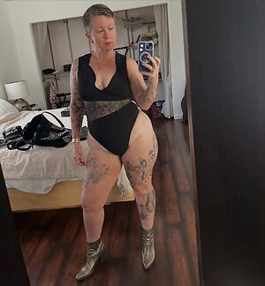 Grannies GILFs leaked photo #53