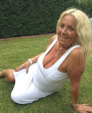 Grannies GILFs Nude Leaked Photo #98