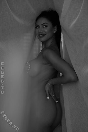 Gwen Singer Nude Leaked Photo #29