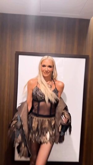 Gwen Stefani Hot leaked photo #14
