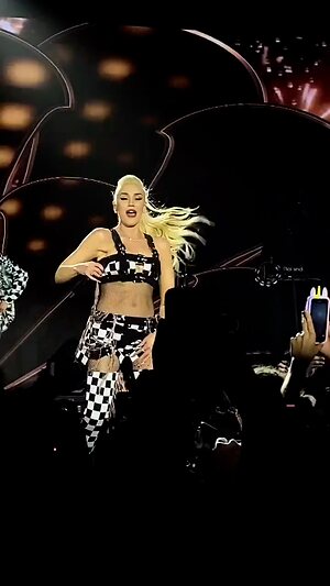 Gwen Stefani Hot leaked photo #42