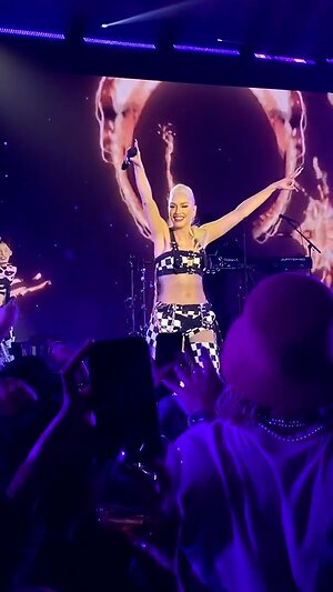 Gwen Stefani Hot leaked photo #44