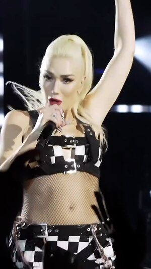 Gwen Stefani Hot leaked photo #46