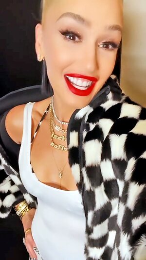 Gwen Stefani Hot leaked photo #65