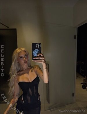 Gwendolynceline Nude Leaked Photo #30