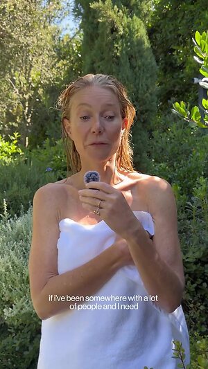 Gwyneth Paltrow leaked photo #27