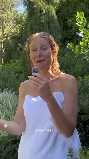 Gwyneth Paltrow leaked photo #34