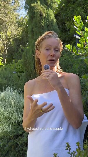Gwyneth Paltrow leaked photo #65