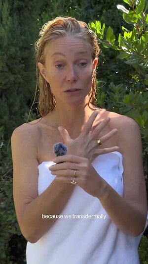 Gwyneth Paltrow leaked photo #73