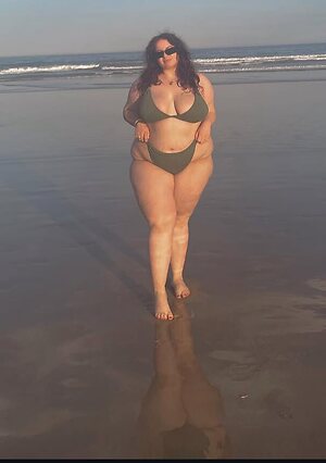 H Curviest Thiccest Growing leaked photo #29