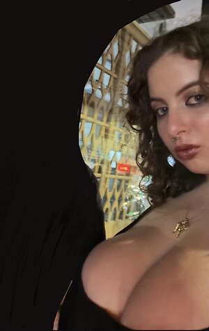 H Curviest Thiccest Growing leaked photo #69
