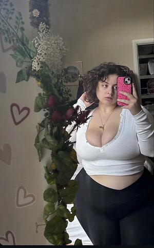 H Curviest Thiccest Growing