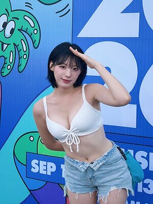 Ha Ji Won leaked photo #13
