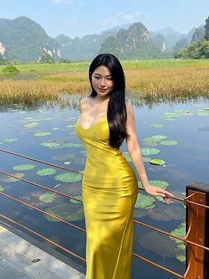 Ha My Duyen Nude Leaked Photo #13