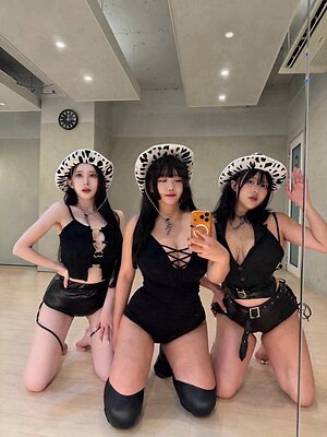 Ha Yeon Nude Leaked Photo #14