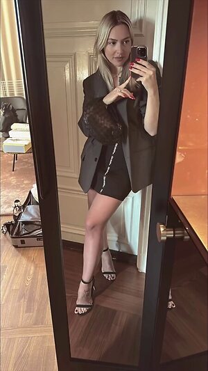 Hadise leaked photo #22