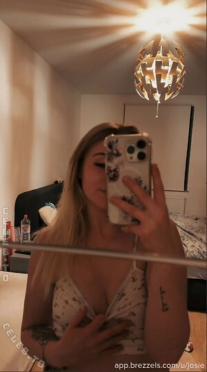 Haifischnnikez Nude Leaked Photo #31