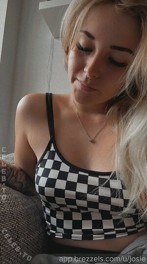 Haifischnnikez Nude Leaked Photo #33