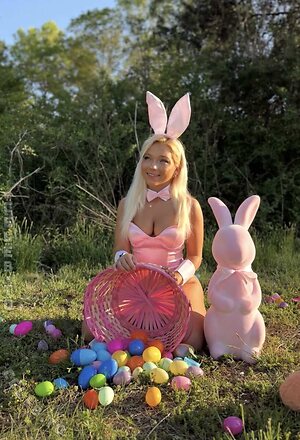 Hailee Johnson Nude Leaked Photo #38