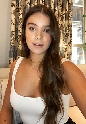 Hailee Steinfeld leaked photo #14