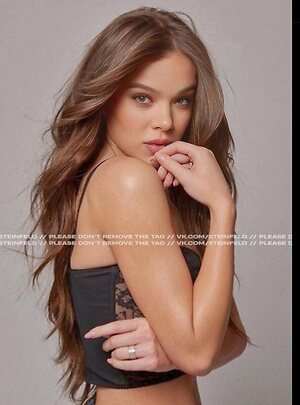 Hailee Steinfeld leaked photo #25